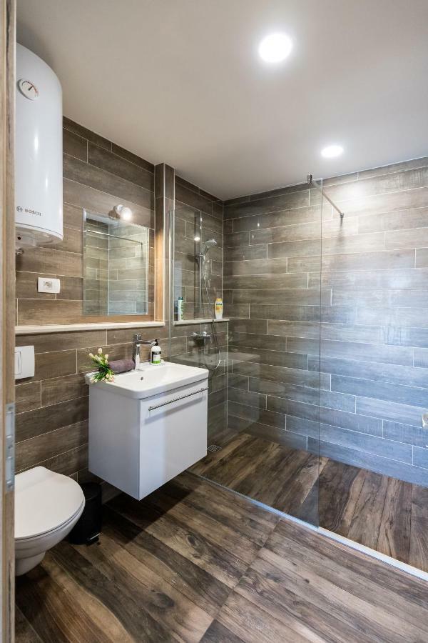Apinelo Port Rooms Split Luaran gambar