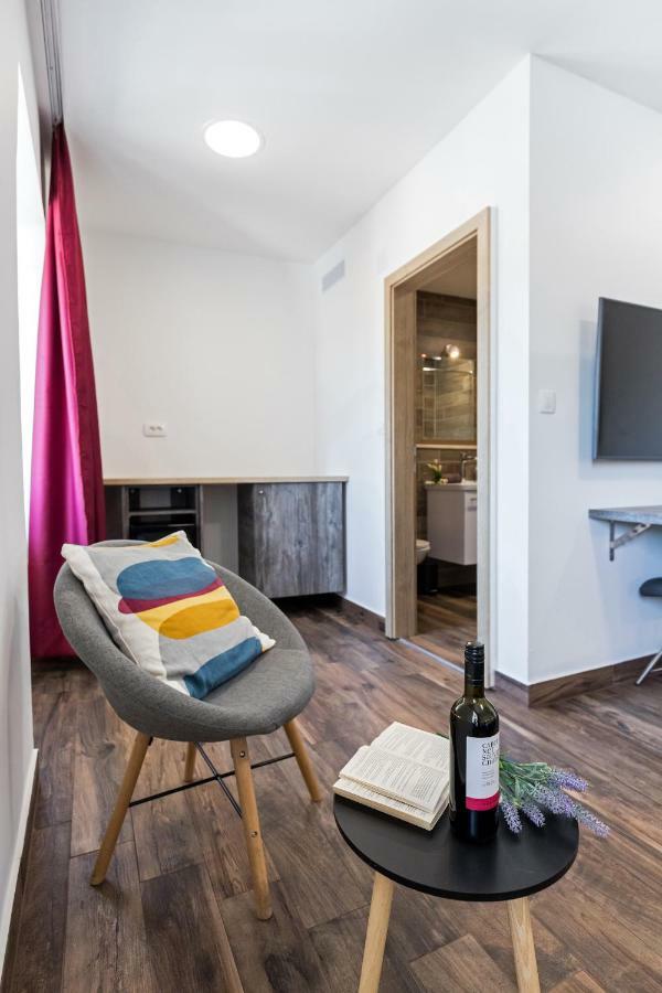 Apinelo Port Rooms Split Luaran gambar