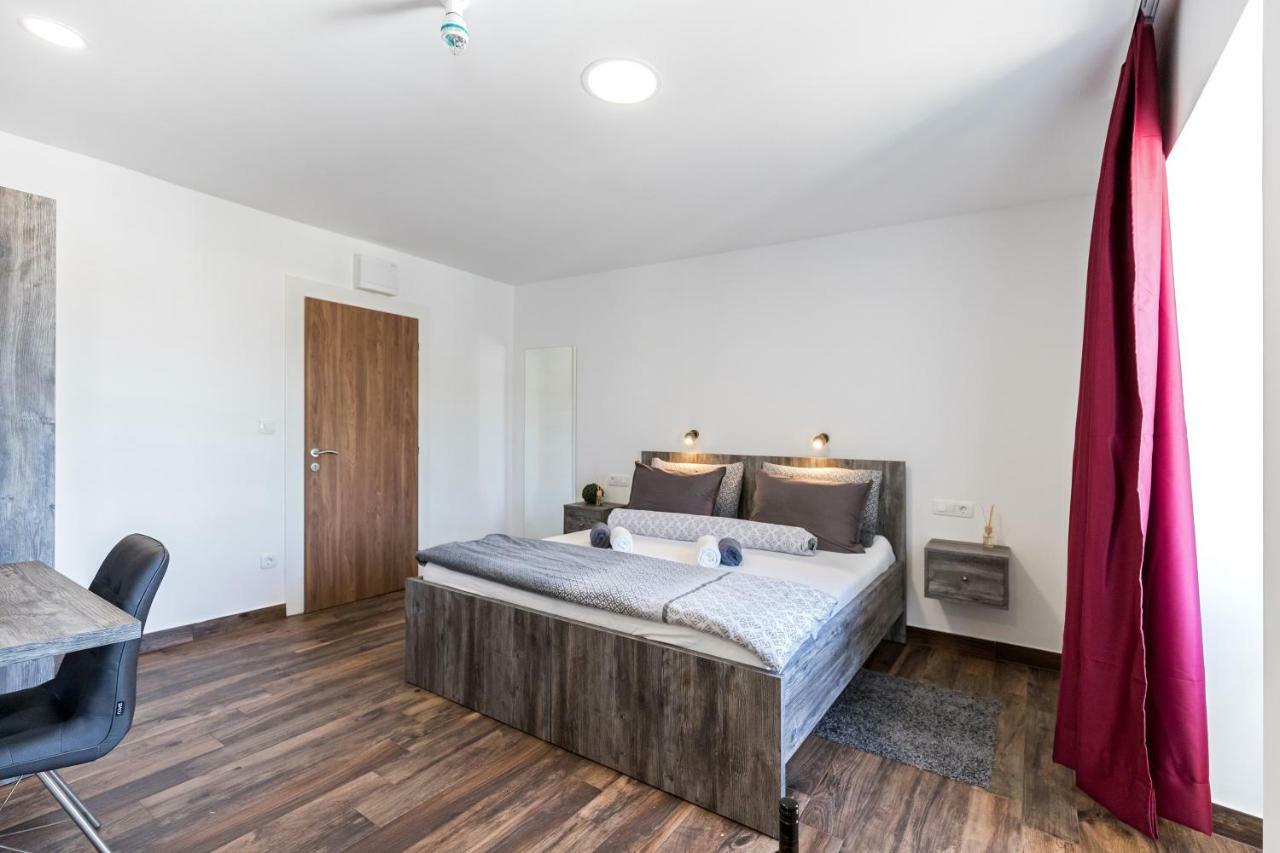 Apinelo Port Rooms Split Luaran gambar